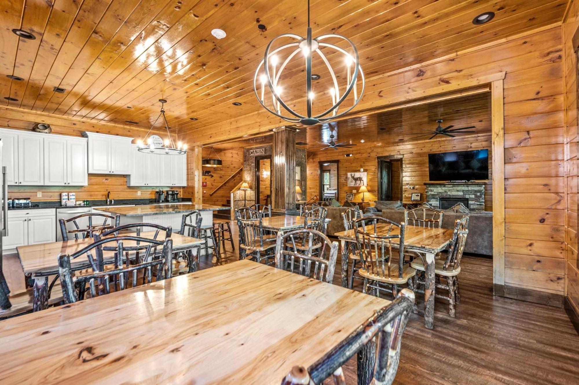 The Great Maple Retreat By Stony Brook Cabins Gatlinburg Exteriör bild
